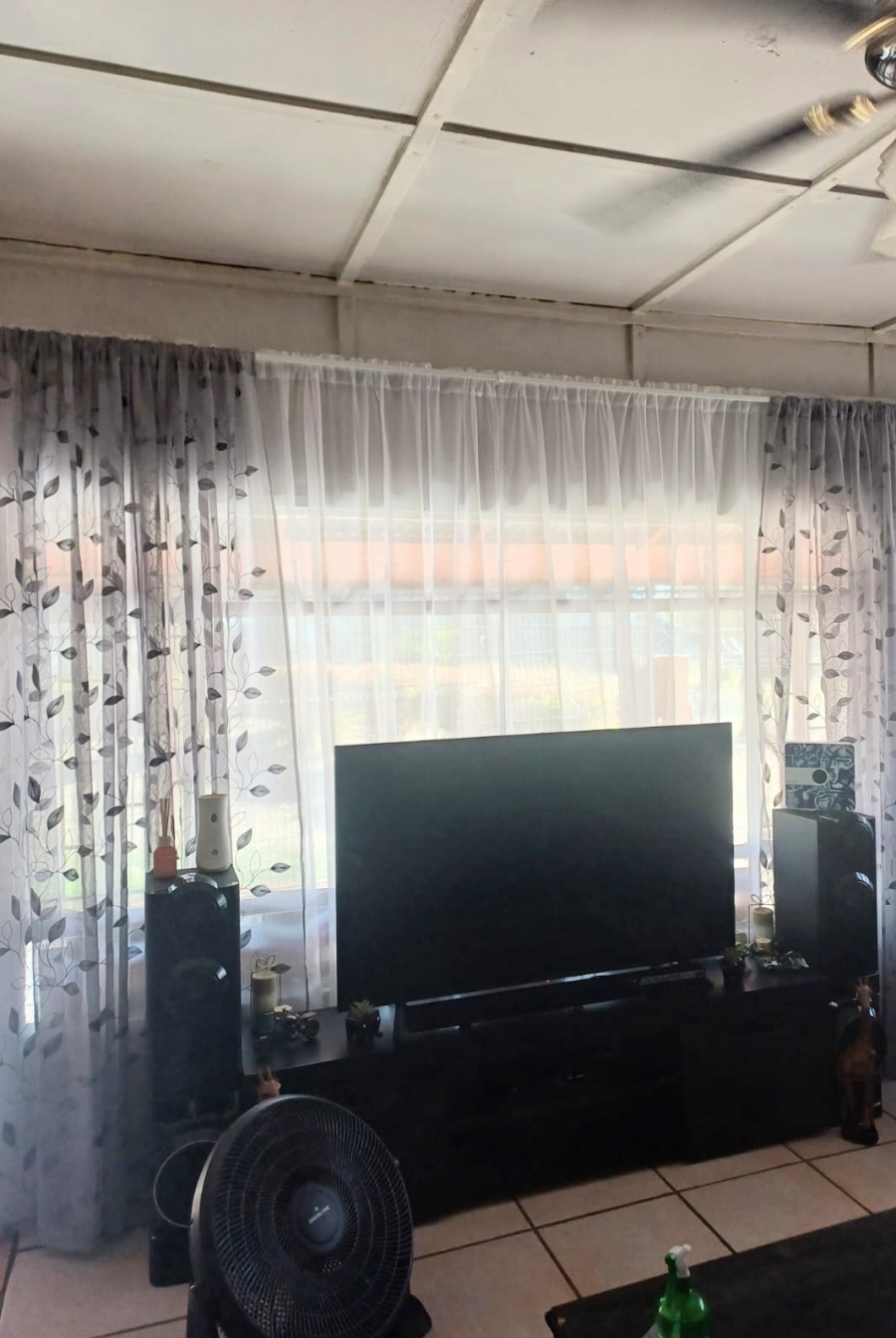 3 Bedroom Property for Sale in Zoutpansdrift North West